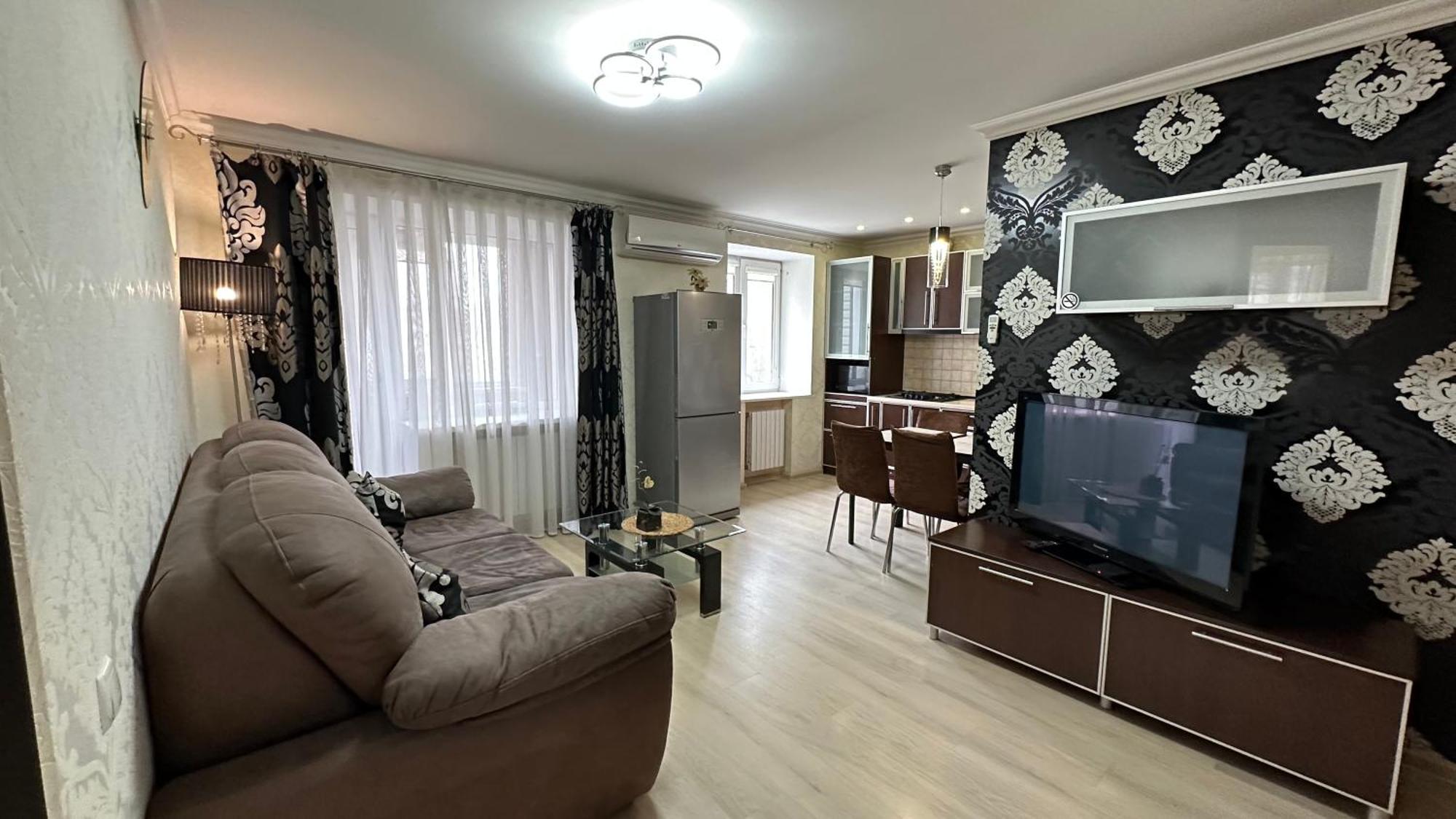 Apartment On Nauki Avenue 102 Dnipro Exterior photo