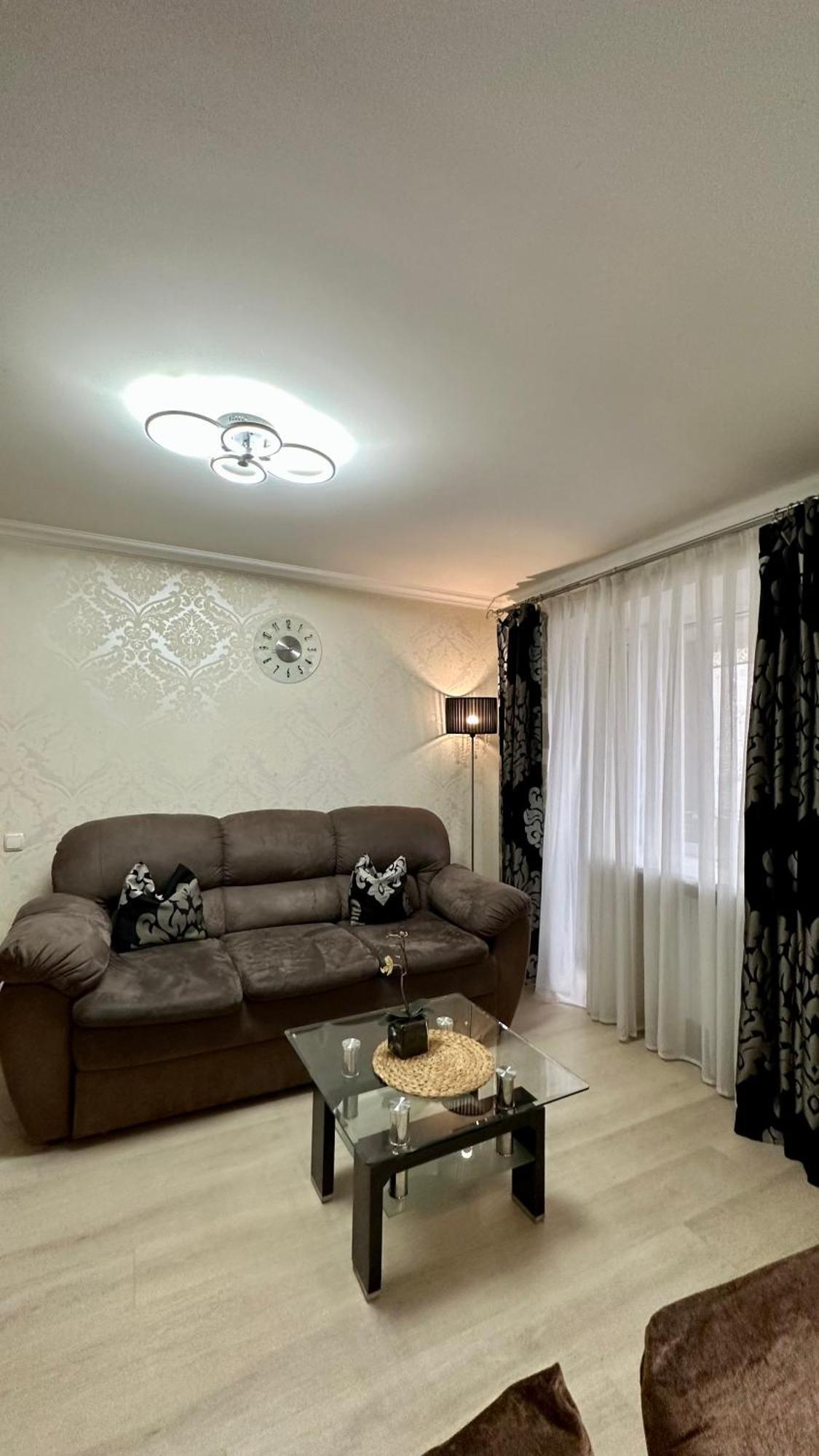 Apartment On Nauki Avenue 102 Dnipro Exterior photo