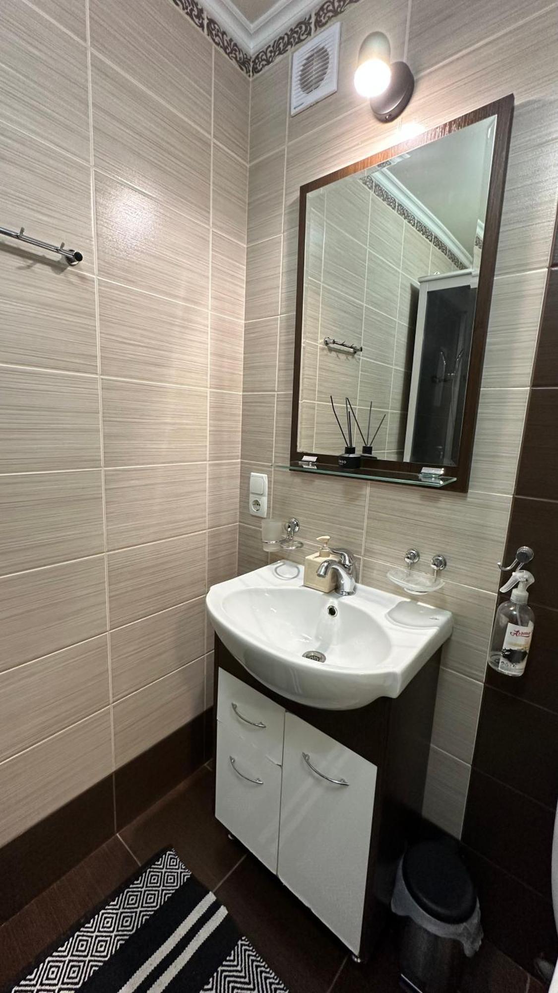 Apartment On Nauki Avenue 102 Dnipro Exterior photo